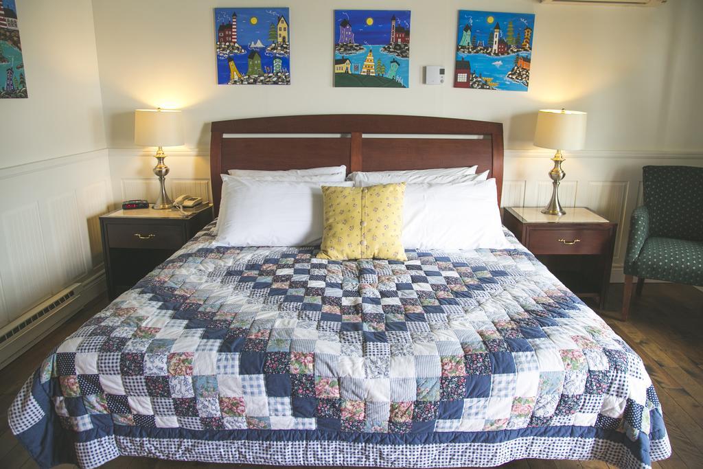 Lanes Privateer Inn Liverpool Room photo